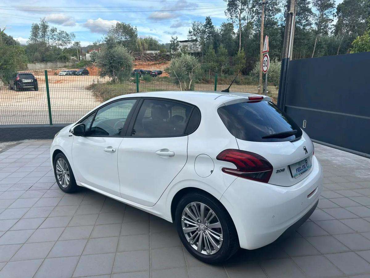 peugeot-208-2019-diesel-1499cc