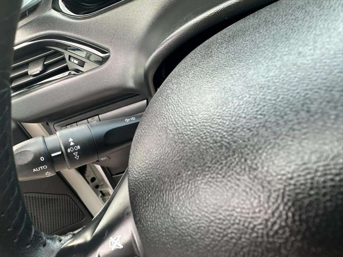 peugeot-208-2019-diesel-1499cc
