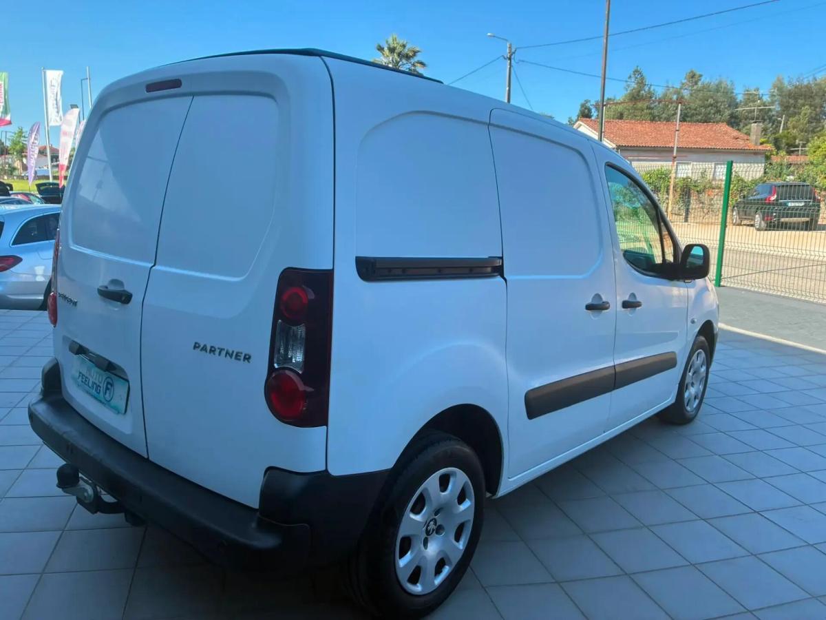 peugeot-partner-2017-diesel-1560cc