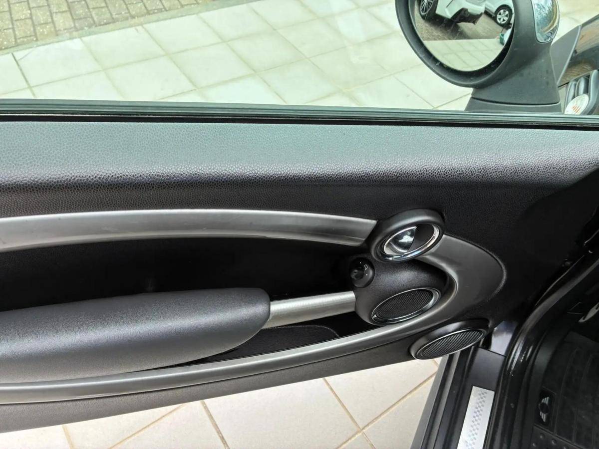 mini-cabrio-2010-gasolina-1598cc