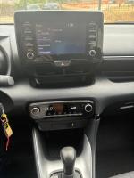 toyota-yaris-2021-hibrido-a-gasolina-1490cc
