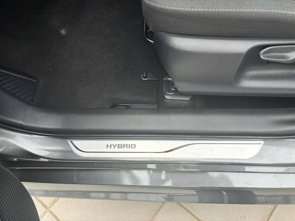 toyota-yaris-2021-hibrido-a-gasolina-1490cc