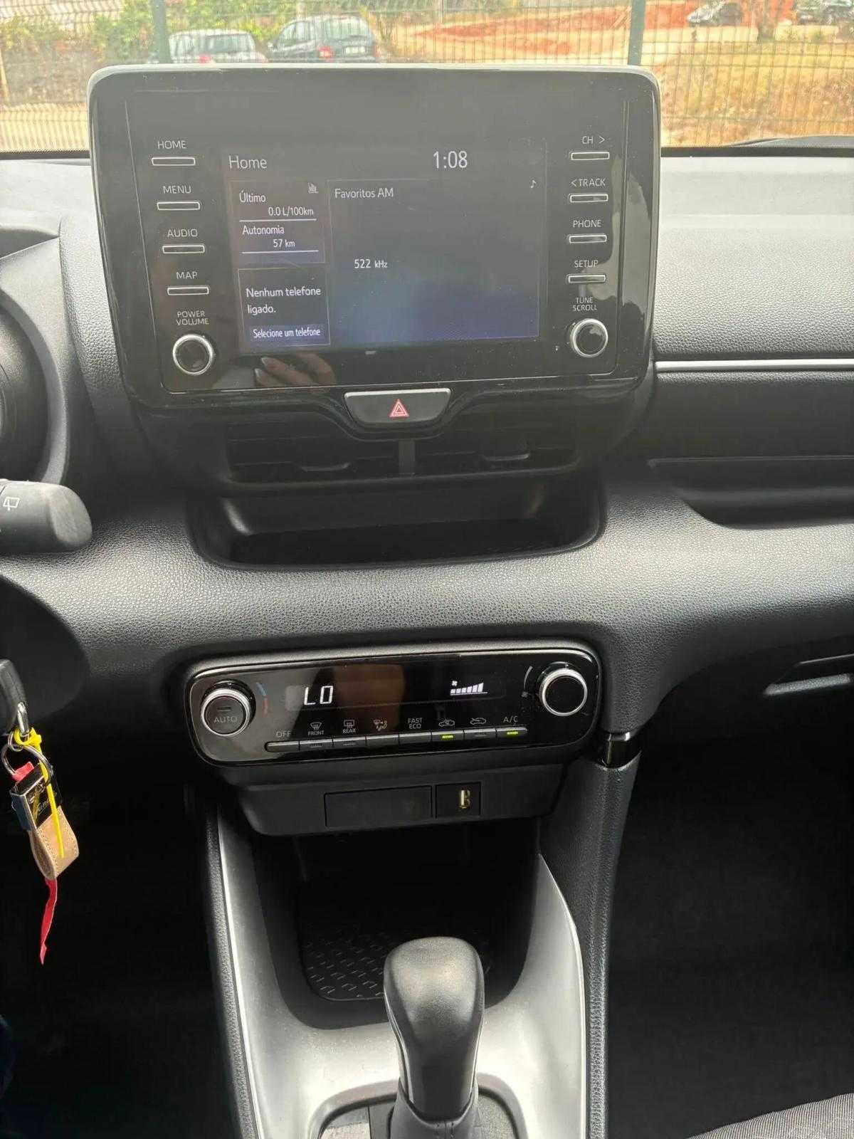 toyota-yaris-2021-hibrido-a-gasolina-1490cc