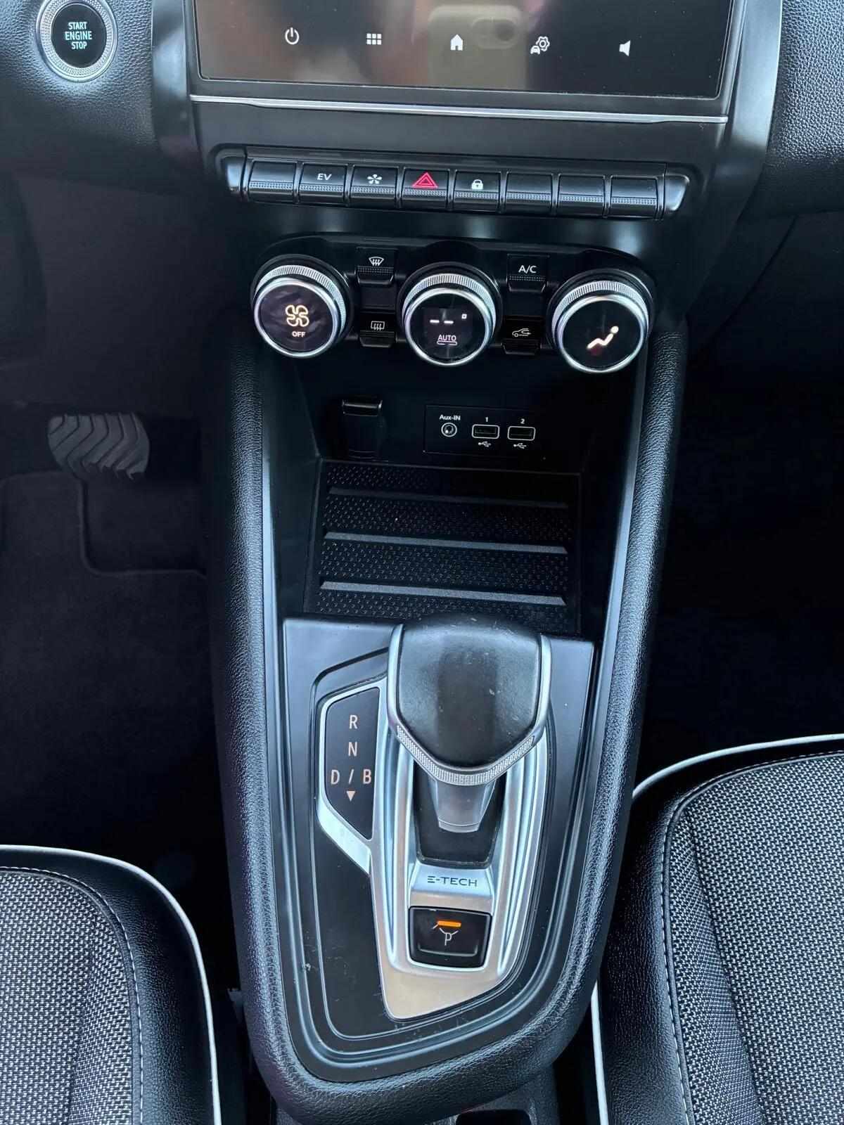 renault-captur-2021-hibrido-a-gasolina-1598cc