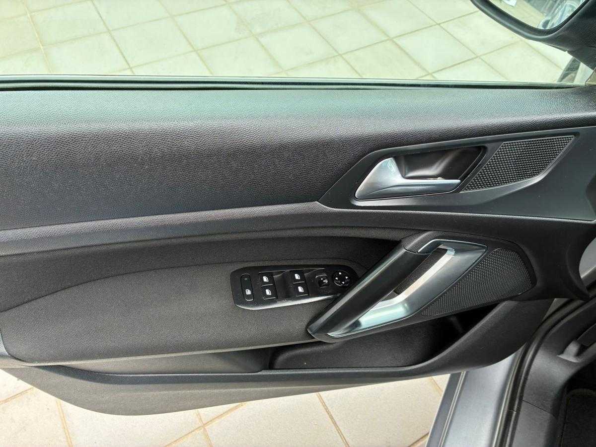 peugeot-308-2015-diesel-1560cc