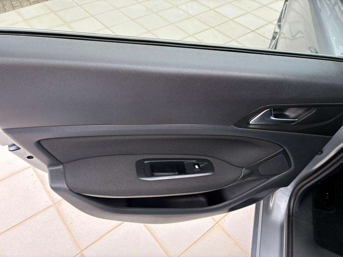 peugeot-308-2015-diesel-1560cc
