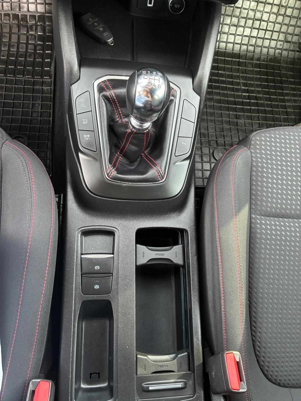 ford-focus-2019-gasolina-1499cc