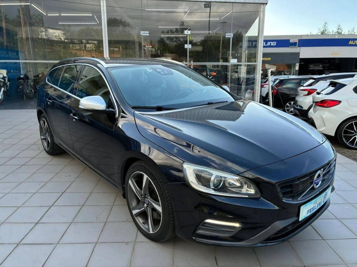 volvo-v60-2015-hibrido-a-diesel-2400cc
