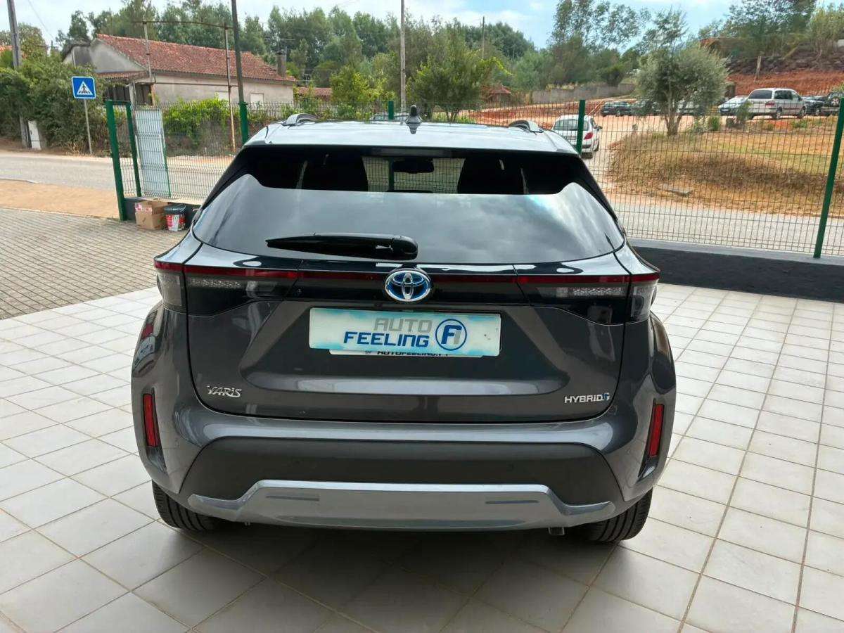 toyota-yaris-cross-2024-hibrido-a-gasolina-1490cc