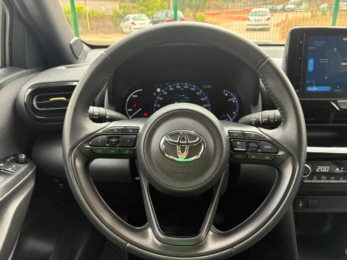 toyota-yaris-cross-2024-hibrido-a-gasolina-1490cc