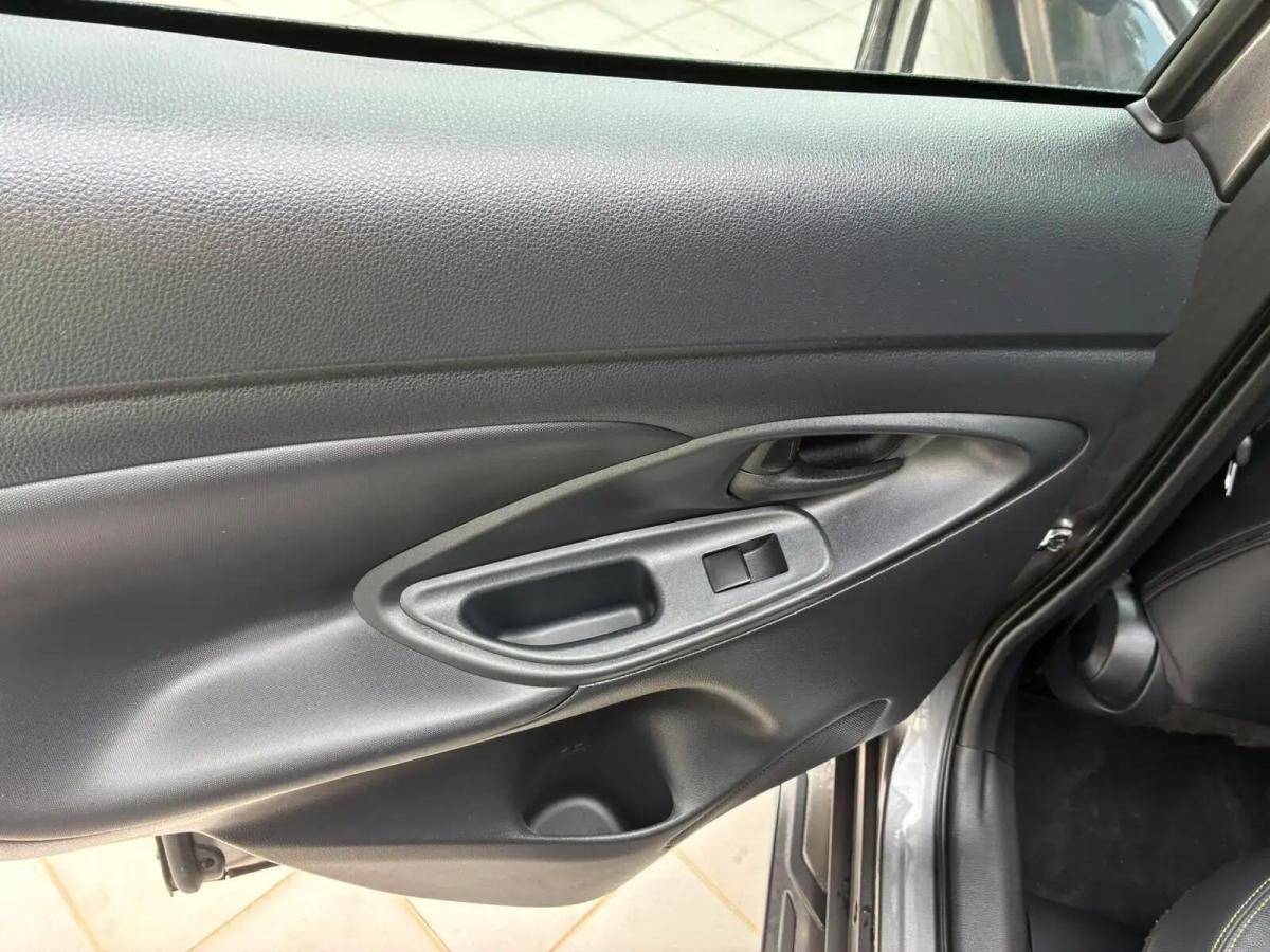 toyota-yaris-cross-2024-hibrido-a-gasolina-1490cc
