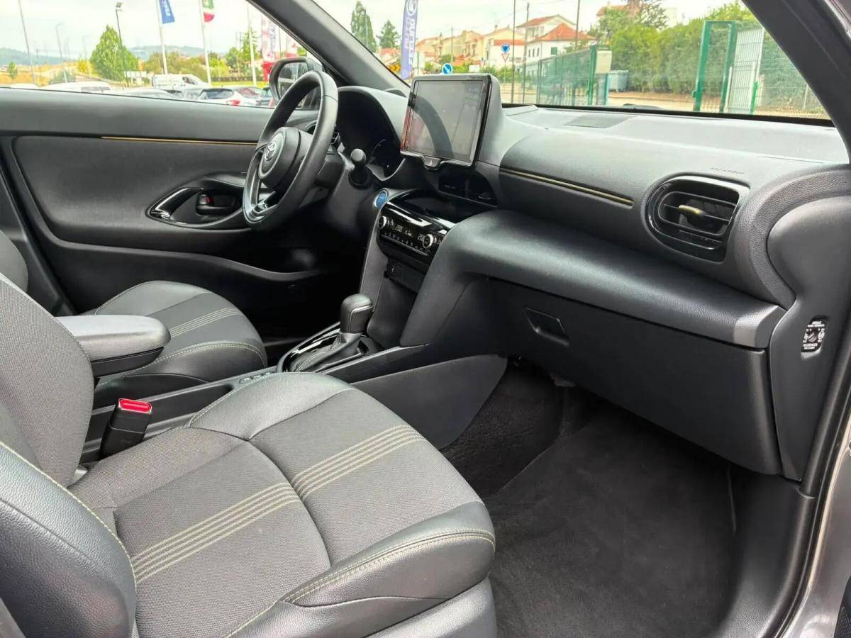 toyota-yaris-cross-2024-hibrido-a-gasolina-1490cc