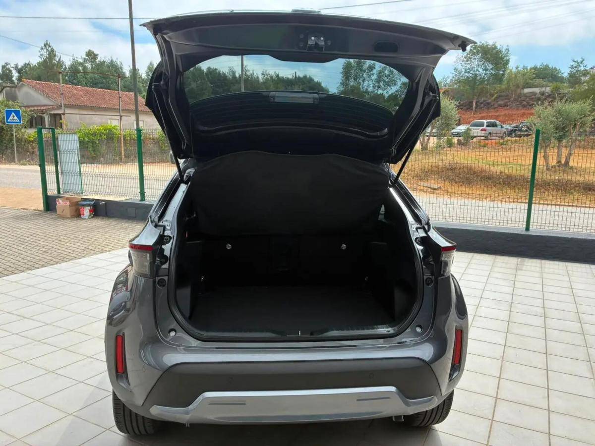 toyota-yaris-cross-2024-hibrido-a-gasolina-1490cc