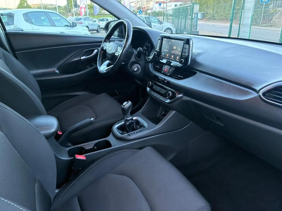 hyundai-i30-2020-diesel-1598cc