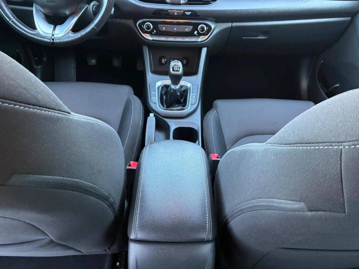 hyundai-i30-2020-diesel-1598cc