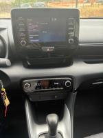 toyota-yaris-2021-hibrido-a-gasolina-1490cc