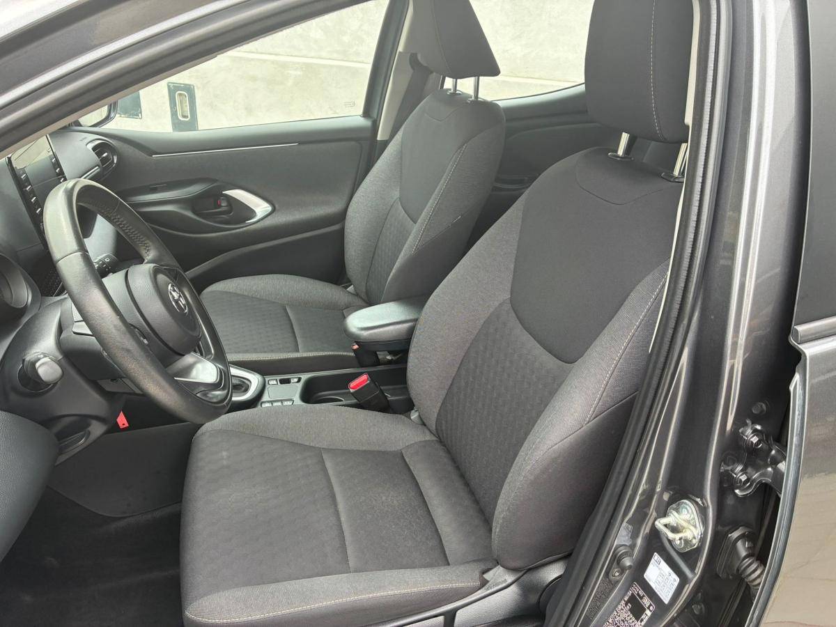toyota-yaris-2021-hibrido-a-gasolina-1490cc