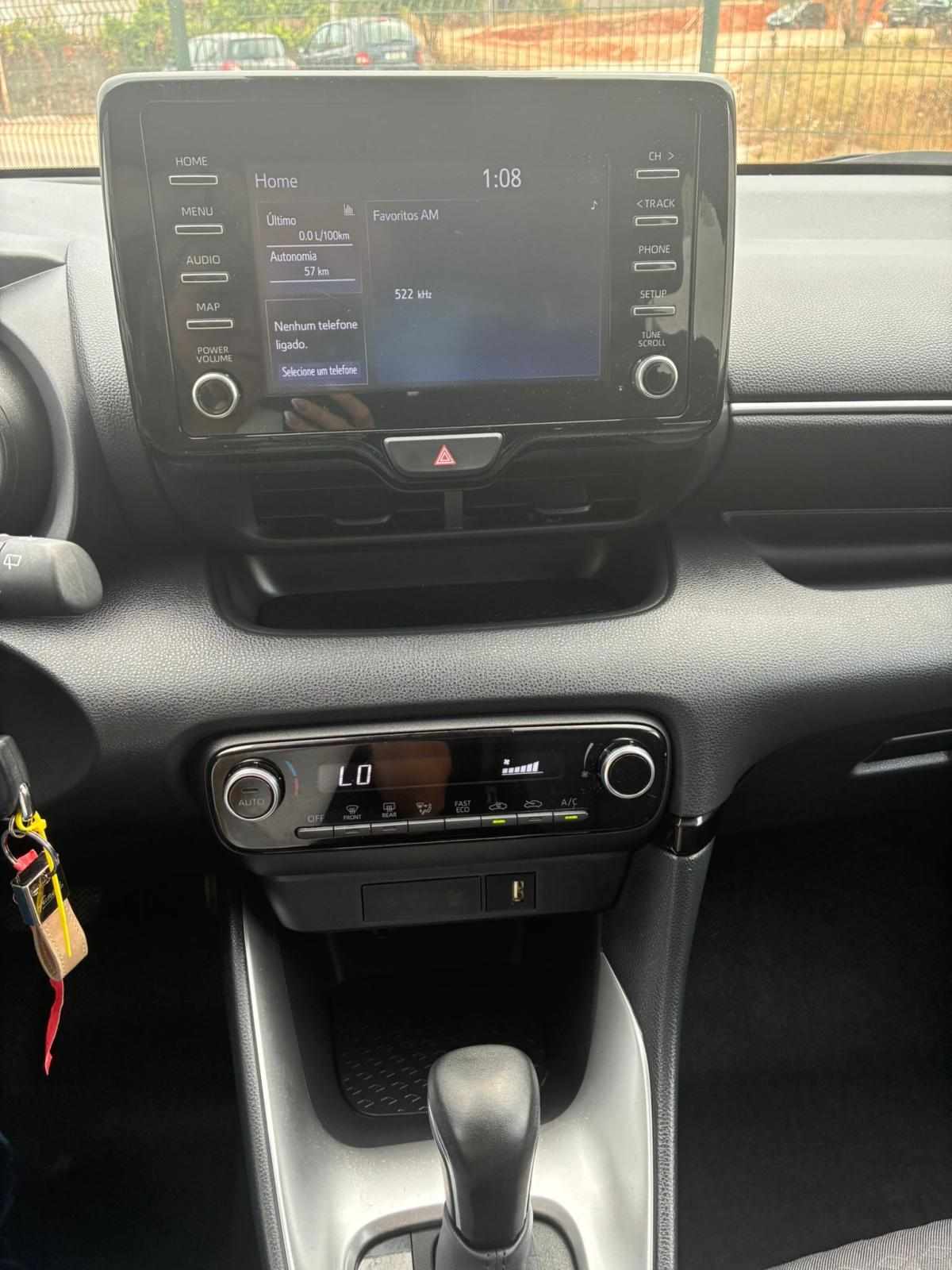 toyota-yaris-2021-hibrido-a-gasolina-1490cc