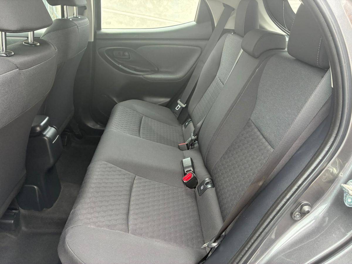 toyota-yaris-2021-hibrido-a-gasolina-1490cc