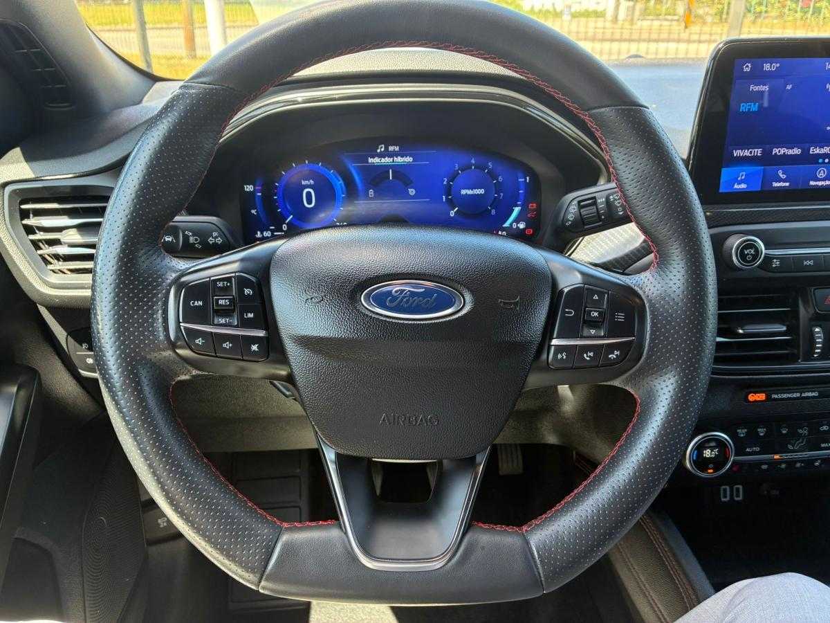 ford-focus-2021-hibrido-a-gasolina-999cc