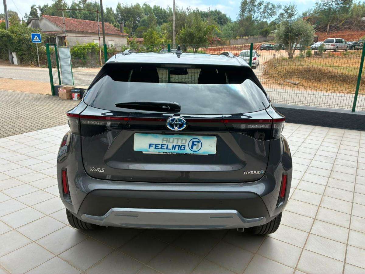 toyota-yaris-cross-2024-hibrido-a-gasolina-1490cc
