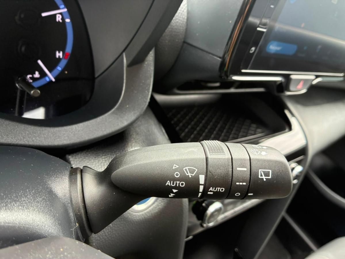 toyota-yaris-cross-2024-hibrido-a-gasolina-1490cc