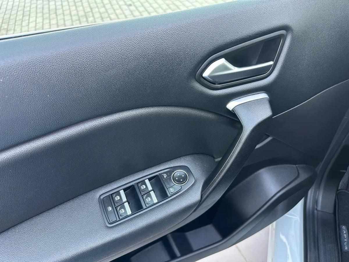 renault-captur-2022-hibrido-a-gasolina-1598cc