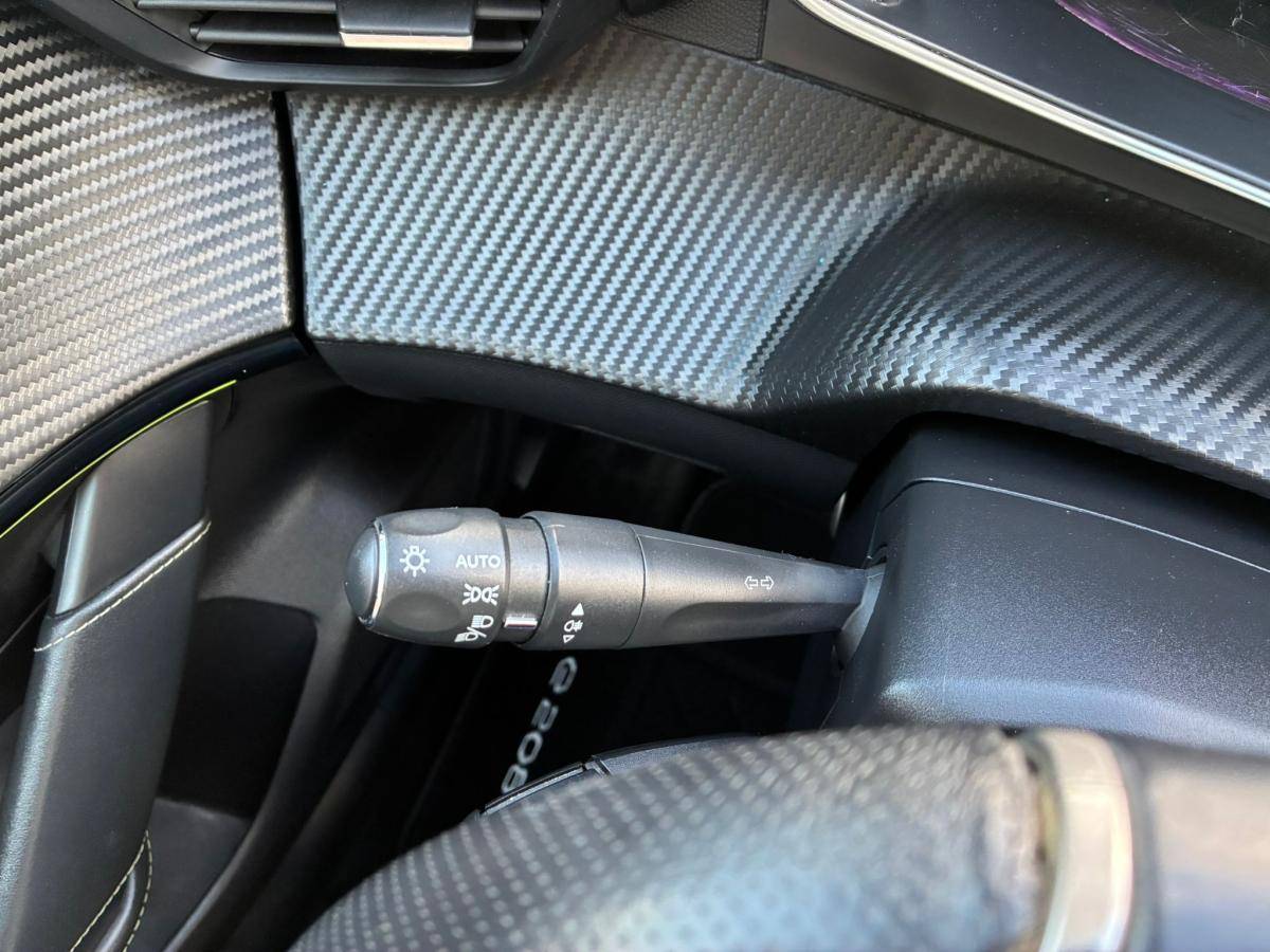 peugeot-208-2020-eletrico-0cc