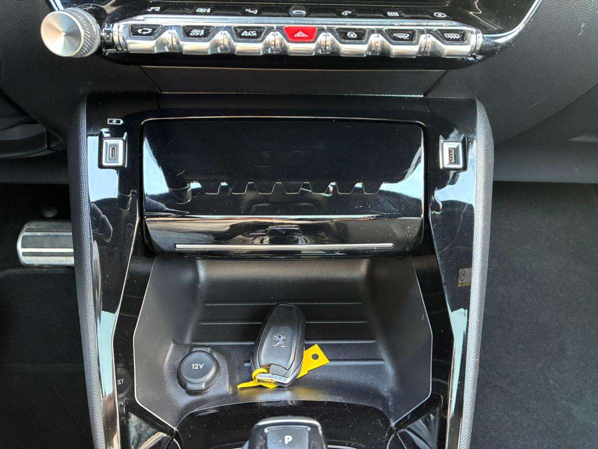 peugeot-208-2020-eletrico-0cc