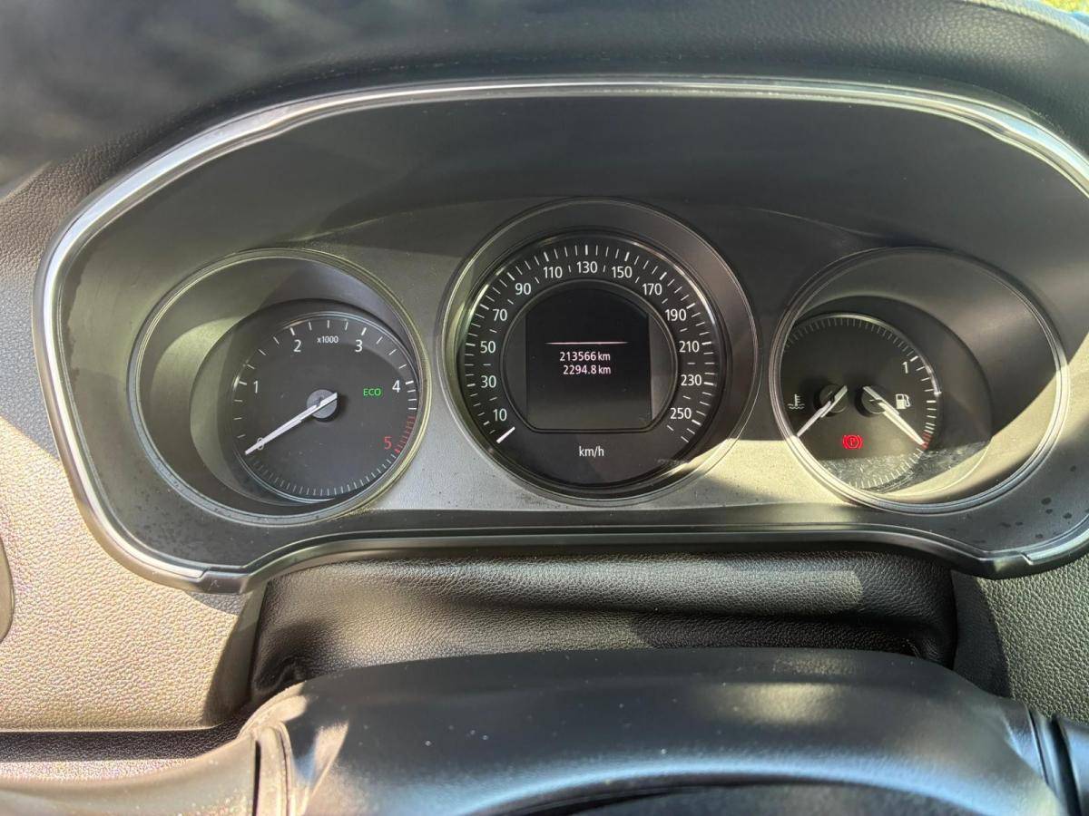 renault-megane-2016-diesel-1598cc