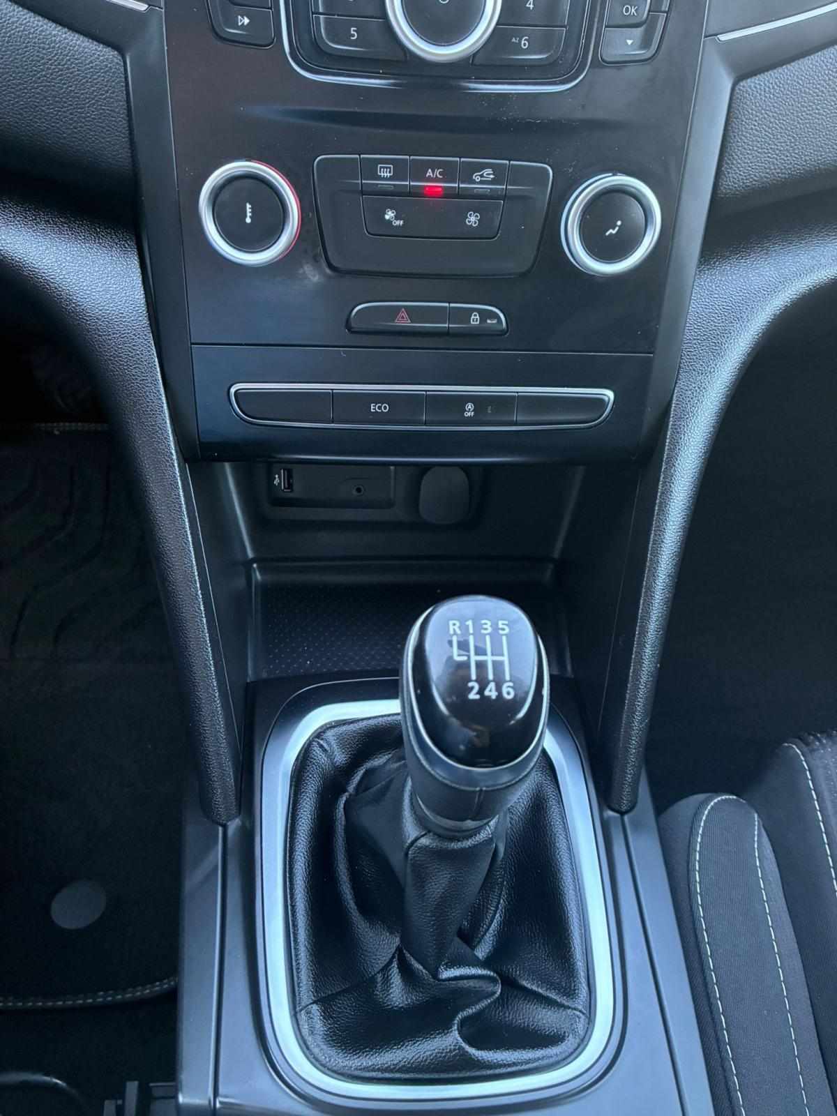 renault-megane-2016-diesel-1598cc