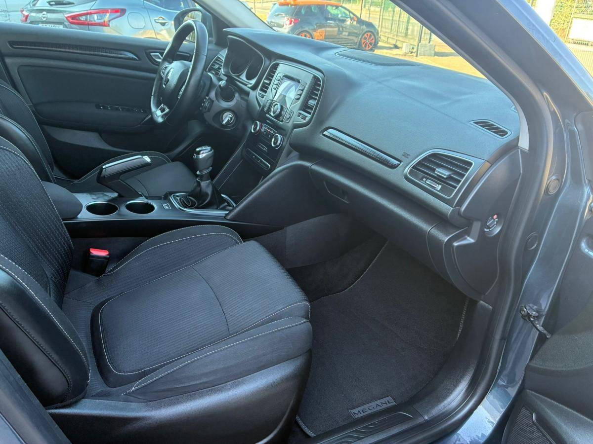 renault-megane-2016-diesel-1598cc