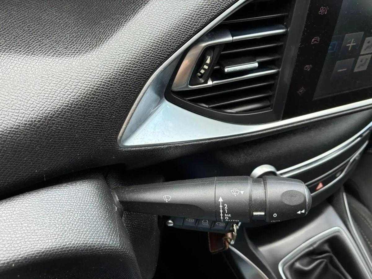 peugeot-308-2015-diesel-1560cc