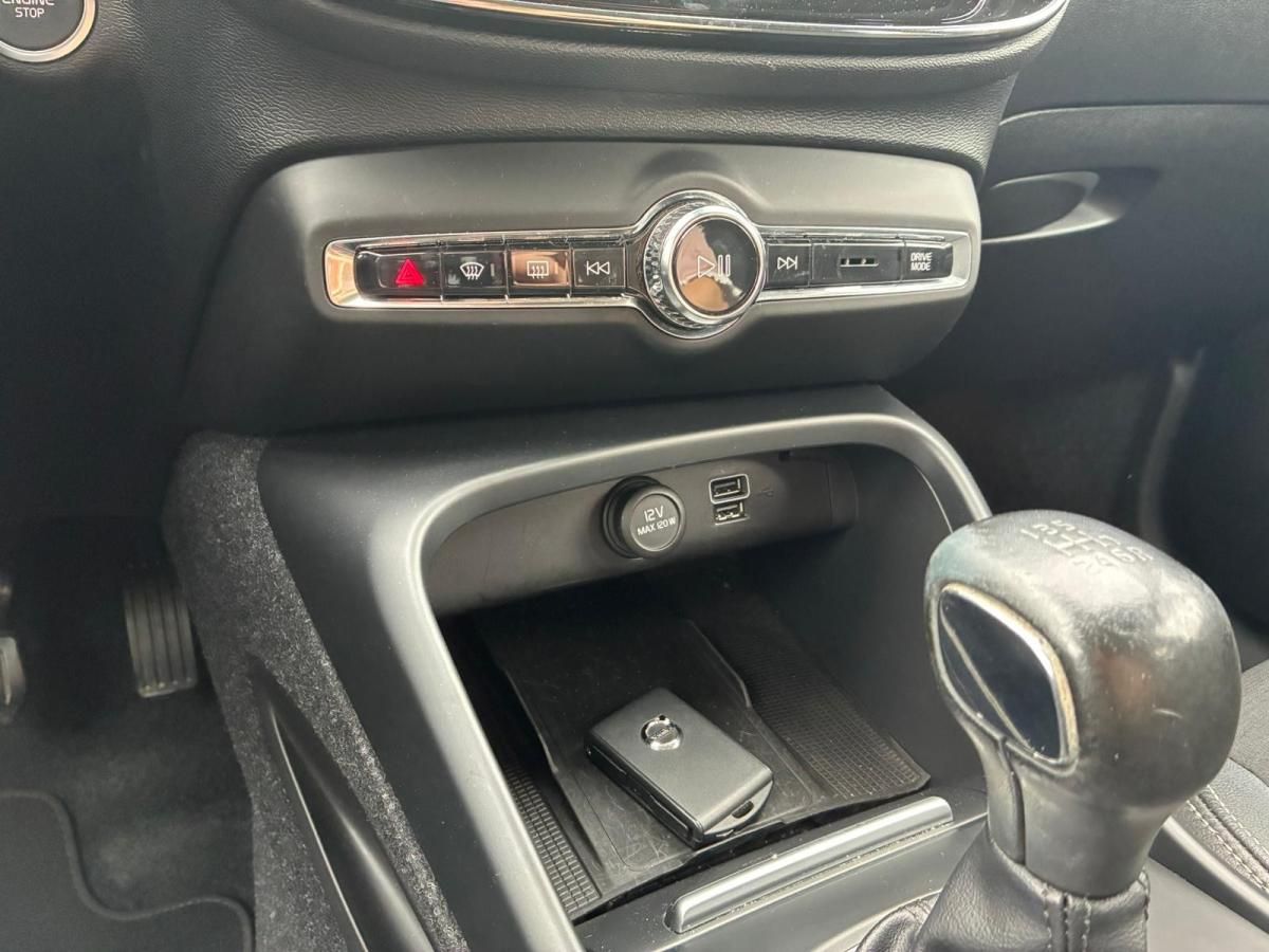 volvo-xc40-2019-gasolina-1477cc