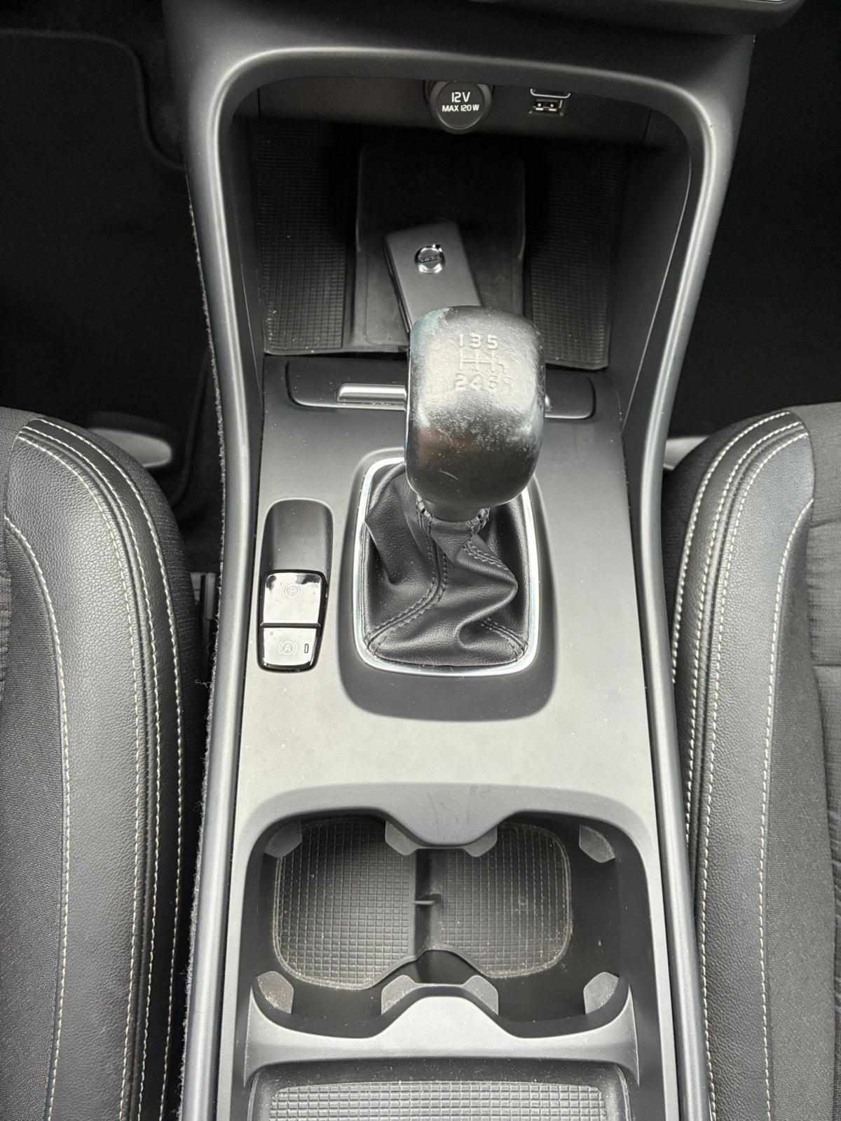 volvo-xc40-2019-gasolina-1477cc
