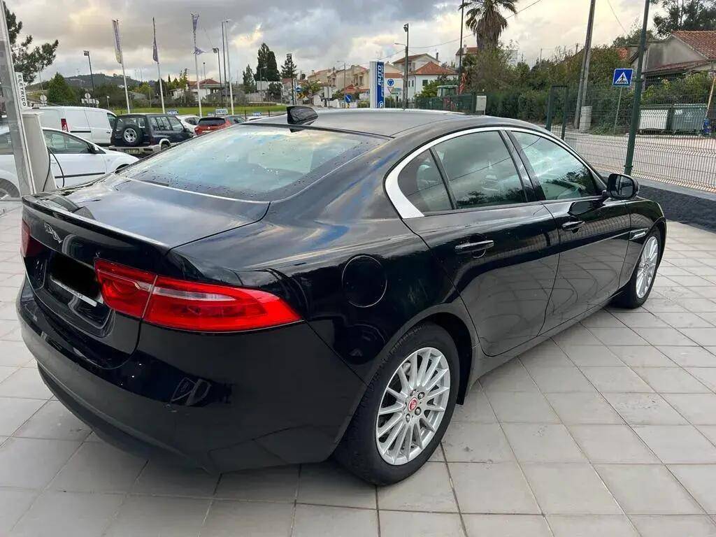 jaguar-xe-2016-diesel-1999cc