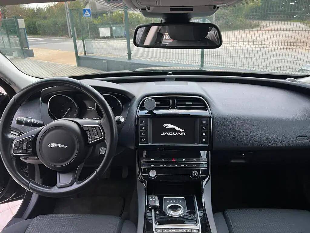 jaguar-xe-2016-diesel-1999cc