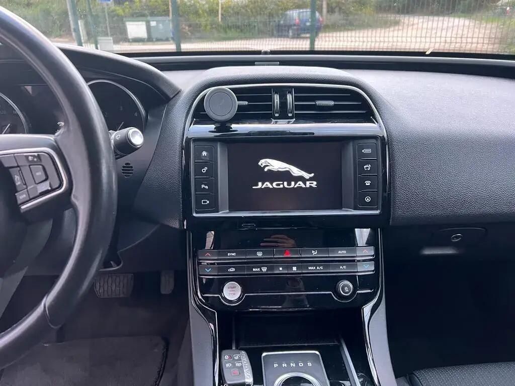 jaguar-xe-2016-diesel-1999cc