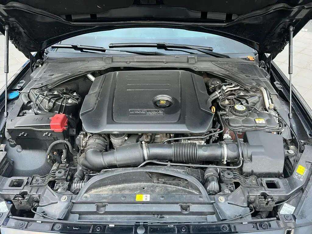 jaguar-xe-2016-diesel-1999cc