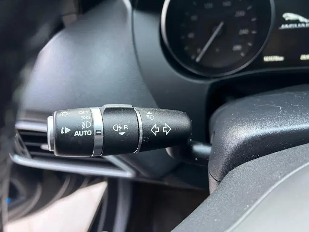 jaguar-xe-2016-diesel-1999cc