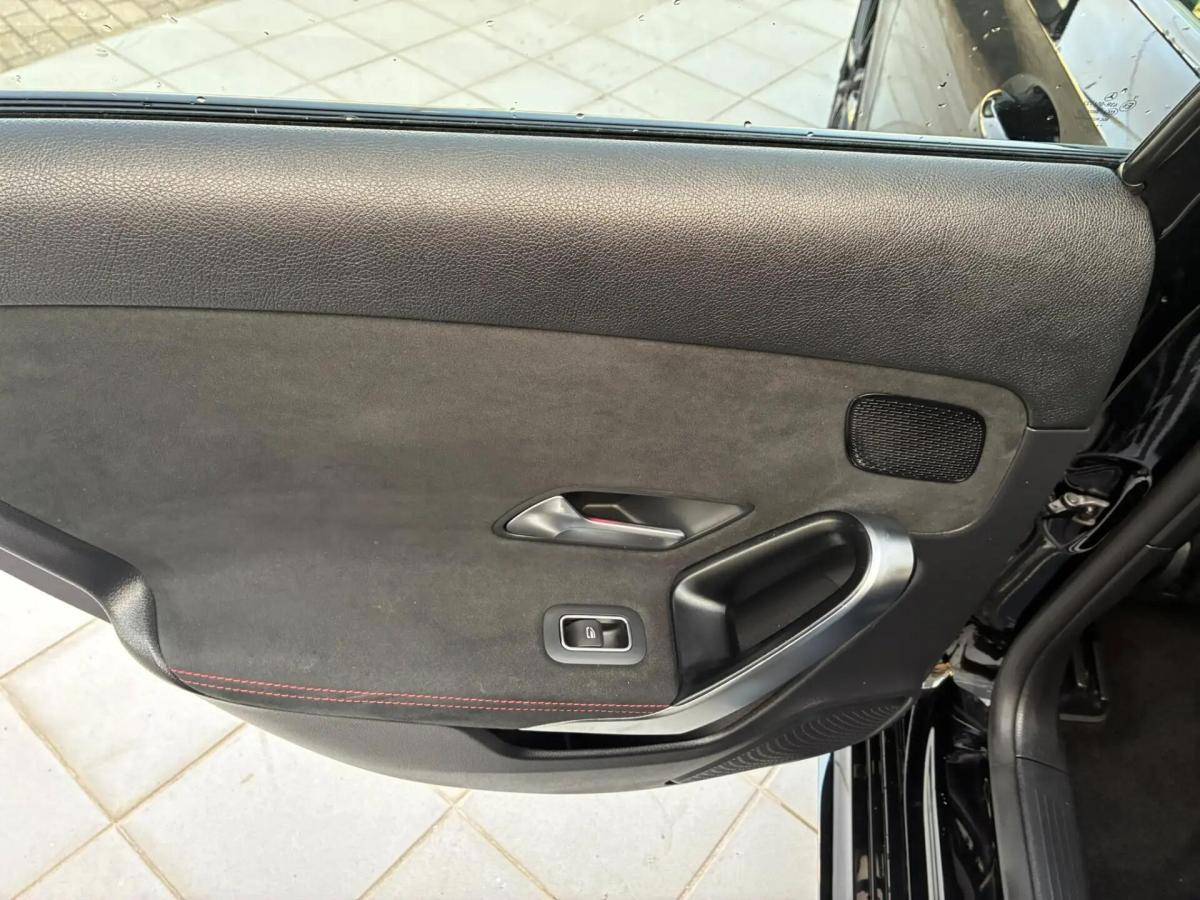 mercedes-benz-180-2022-gasolina-1332cc