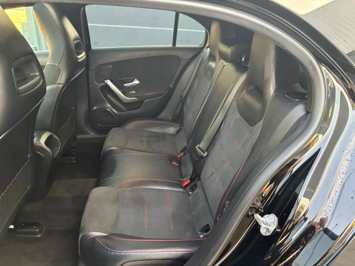 mercedes-benz-180-2022-gasolina-1332cc