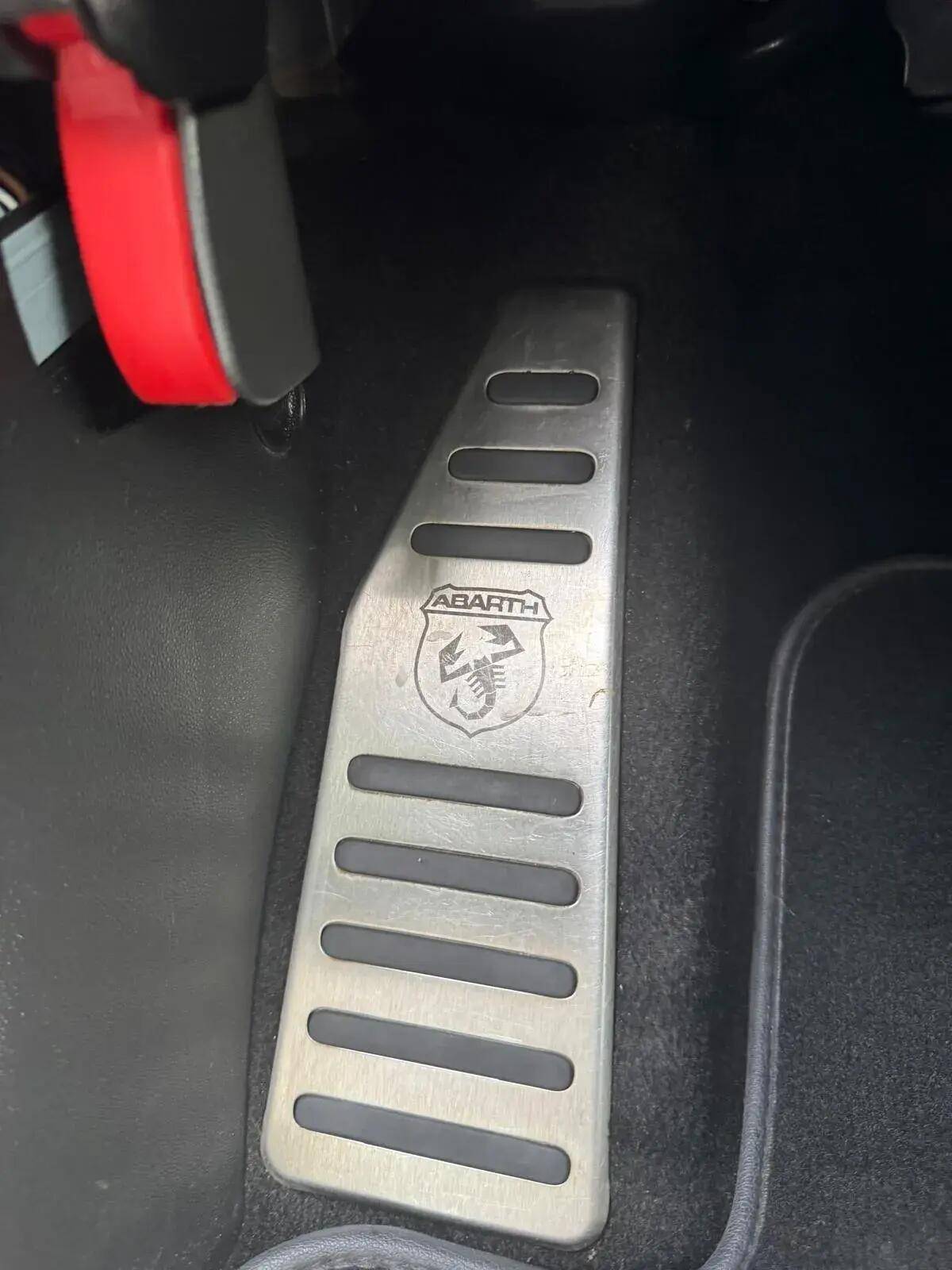 abarth-595c-2017-gasolina-1368cc