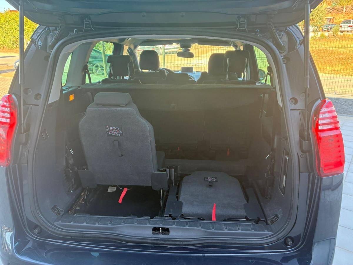 peugeot-5008-2012-diesel-1560cc