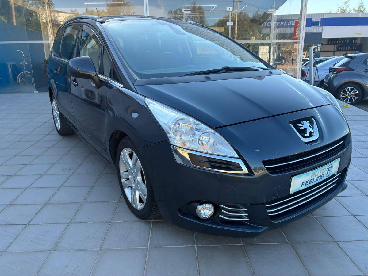 peugeot-5008-2012-diesel-1560cc