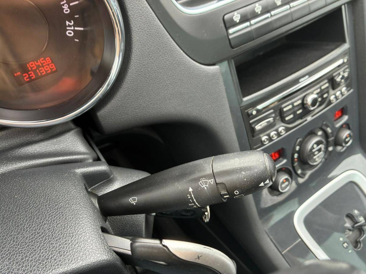 peugeot-5008-2012-diesel-1560cc