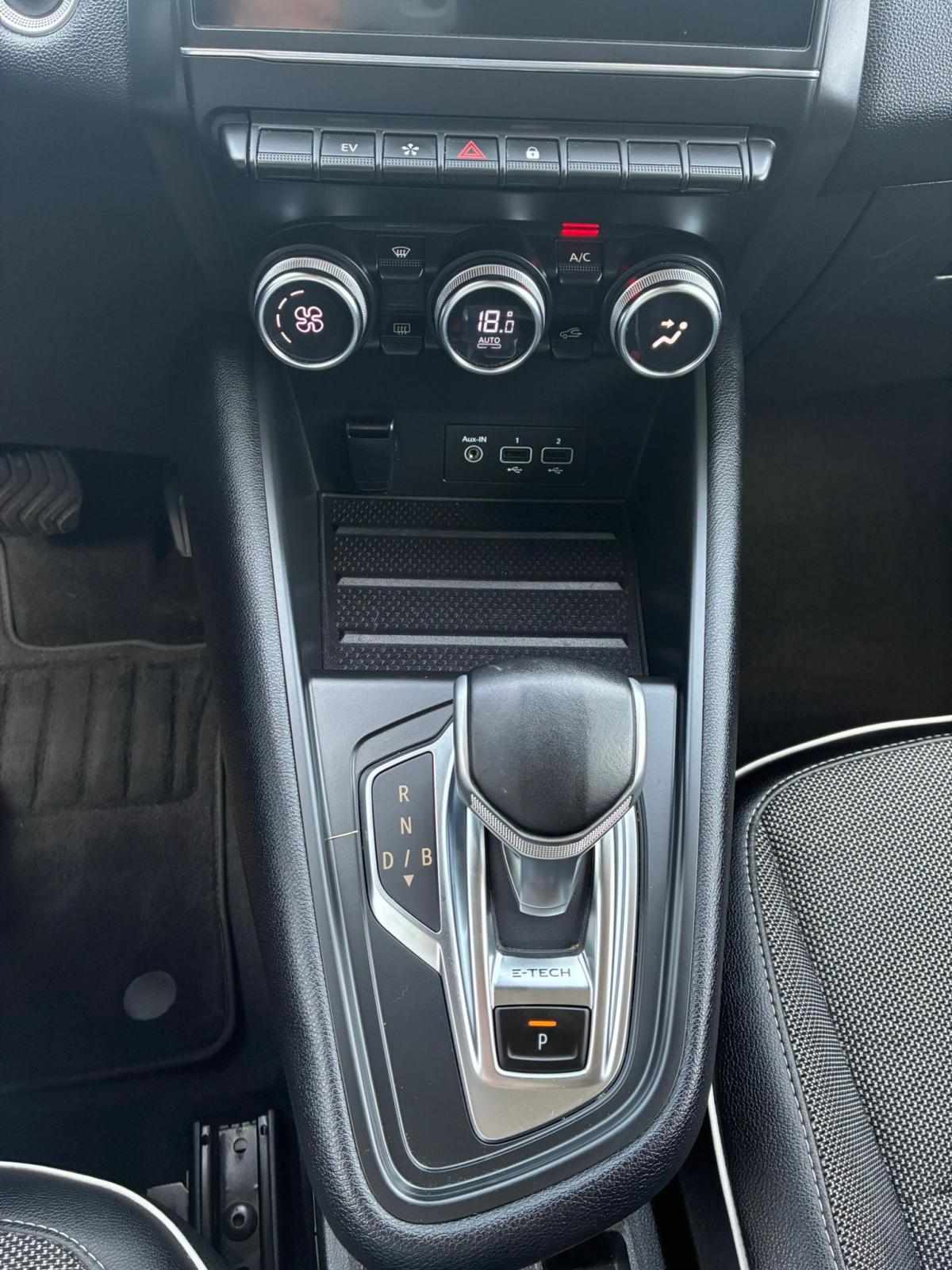 renault-captur-2021-hibrido-a-gasolina-1598cc
