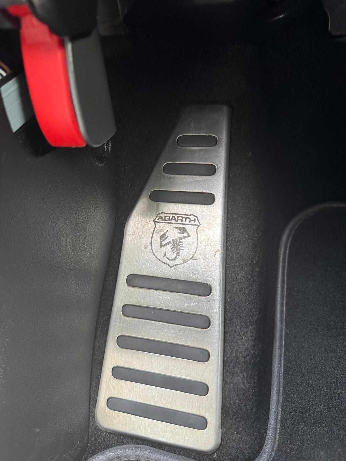 abarth-595c-2017-gasolina-1368cc