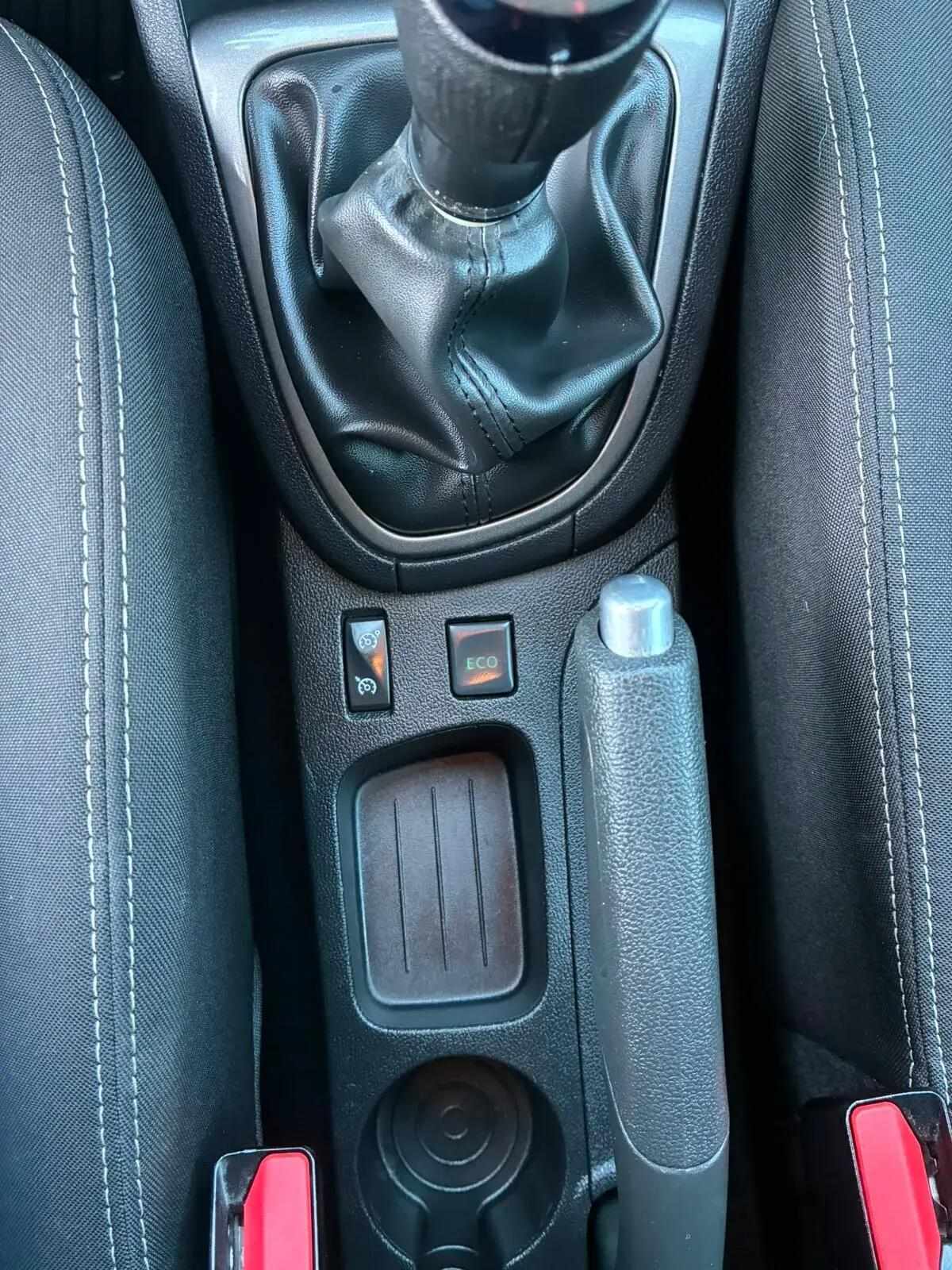 renault-clio-sport-tourer-2017-diesel-1461cc