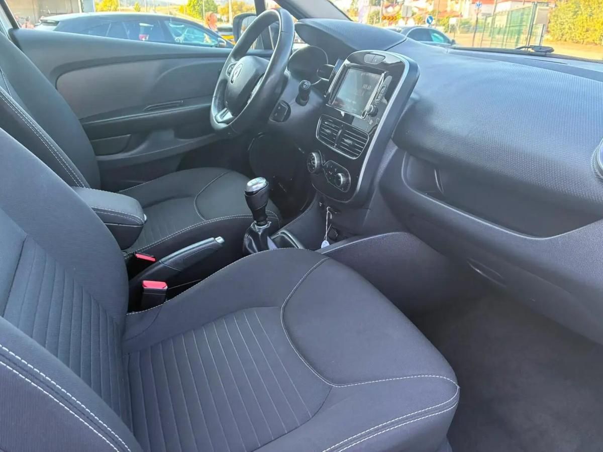 renault-clio-sport-tourer-2017-diesel-1461cc